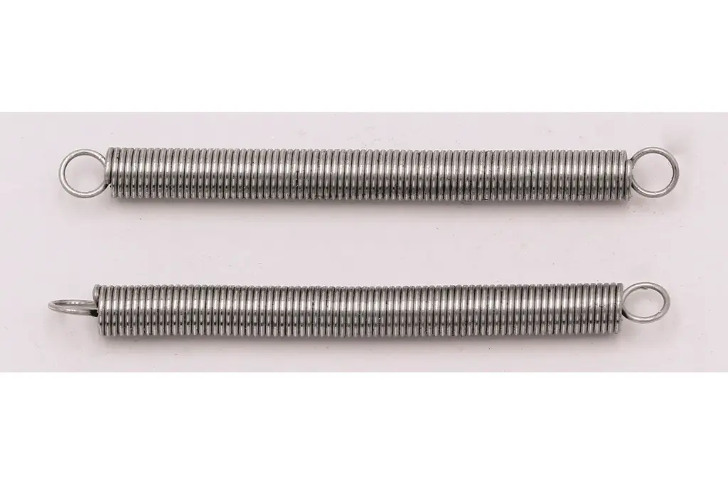 Extension Spring C-1 - 2/pkg 1-1/2 L x 1/8 OD x .015 Wire